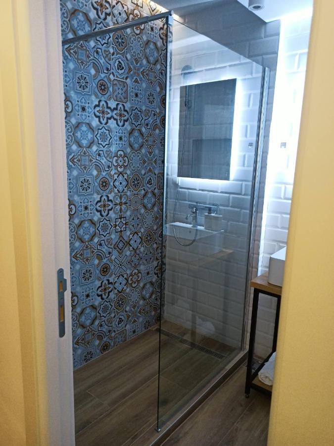 Apartment 23 *