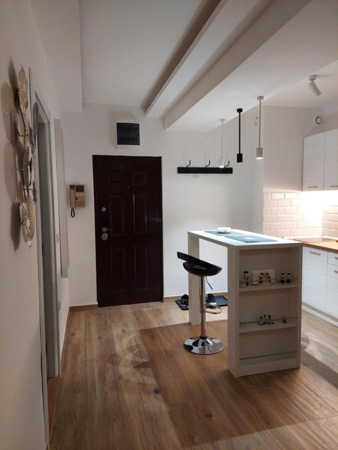 Apartment 23