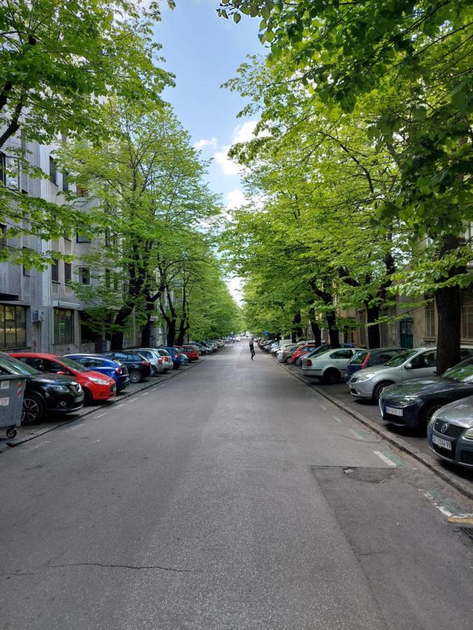 23 Apartment